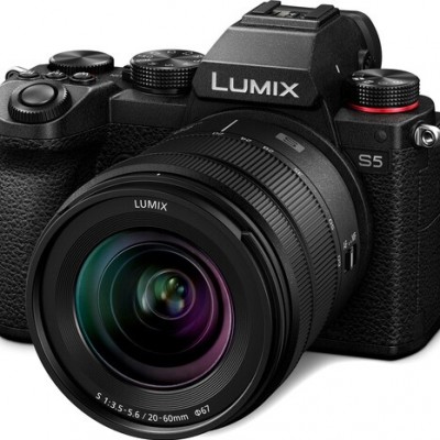 Panasonic Lumix DC-S5