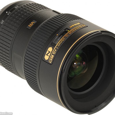 Nikon AF-S 16-35mm f/4 VR
